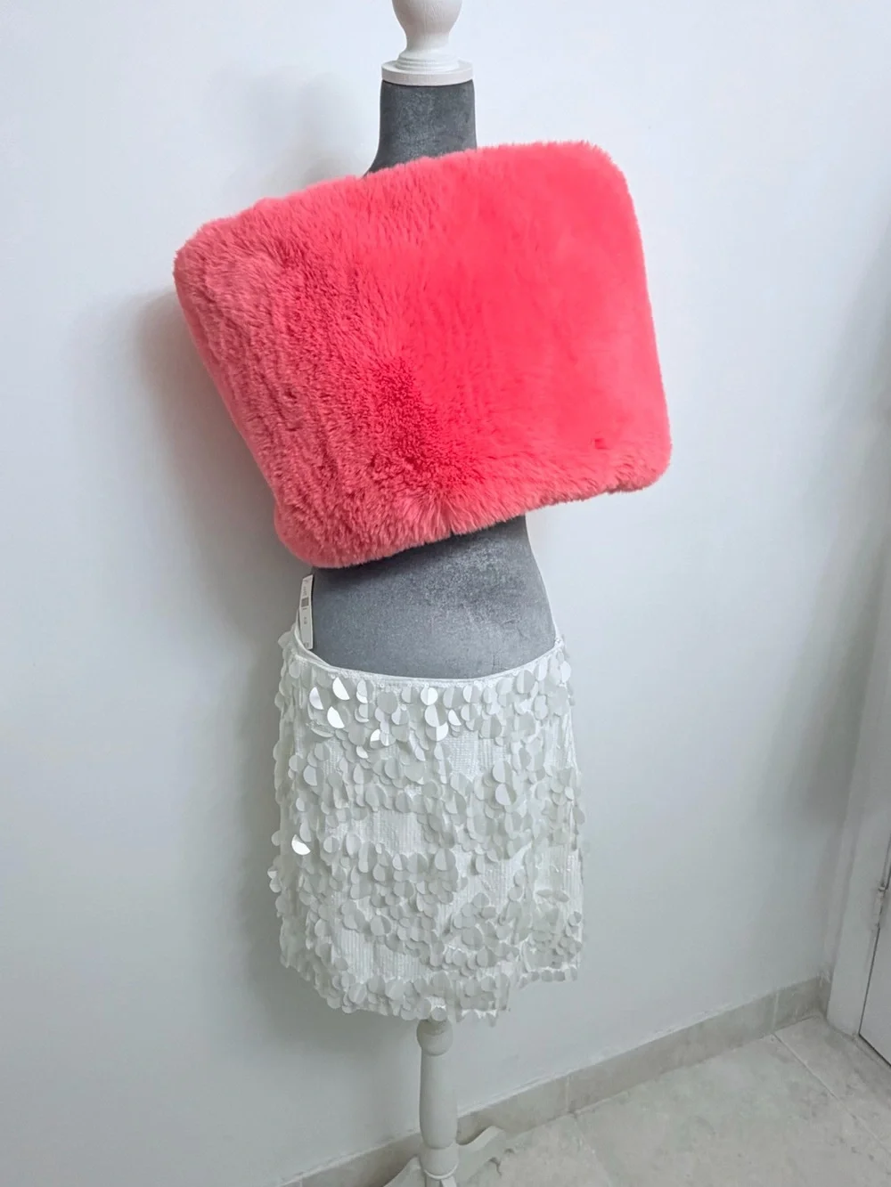 Anthropologie Plush Coral Pink Faux Fur Tube Capelet NWT $50